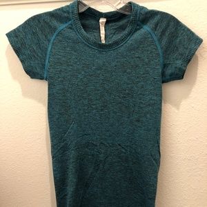 lululemon Womens Fitted Short Sleeve Tee